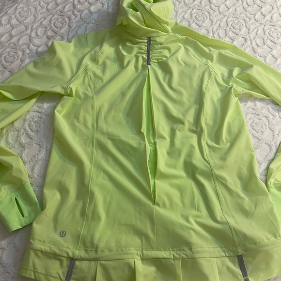 lululemon athletica Lime Green Jacket - Picture 8 of 10